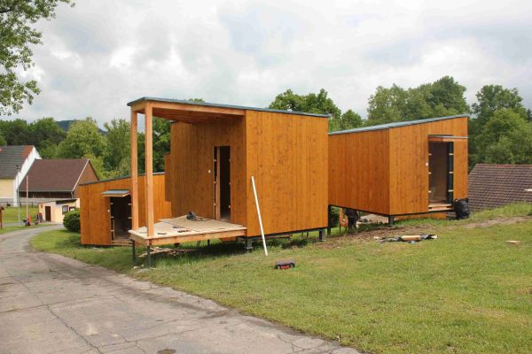 Výstavba chatek kemp Nedamov – fotka 4